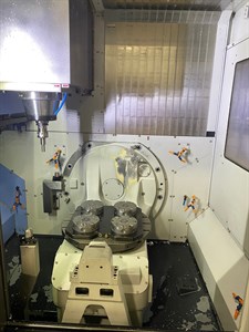 DOOSAN DVF5000 CNC 5 AXIS MACHINING CENTER